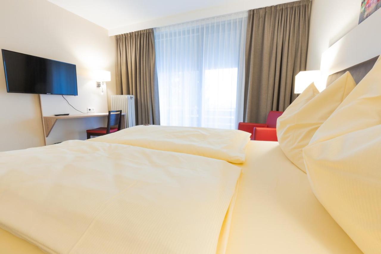 Montana Landhotel Gummersbach-Nord Marienheide Bagian luar foto